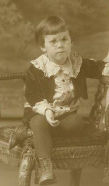 Lyle Nicholson celebrates 100 years