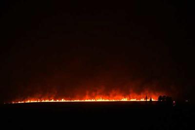 Fire jumps Deschutes again Thursday morning