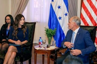 Kristi Noem met with Honduran President Nasry Asfura at the presidential palace in Tegucigalpa