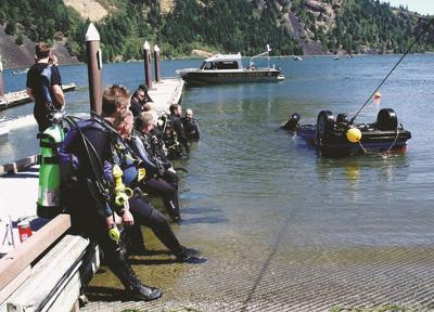 Officers take dive training