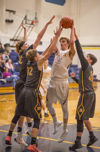 HRV boys unable to pull the comeback off, lose sixth straight