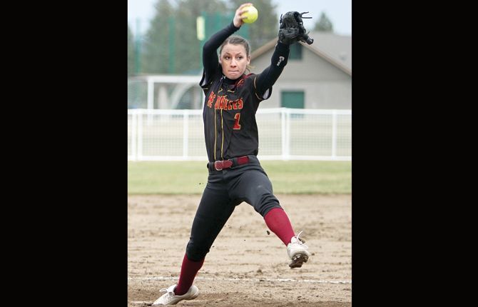 No. 1 Hawks take two at Bend Tourney