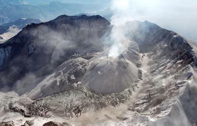 Mount St. Helens dome-building eruption recalled