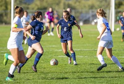 Girls soccer snaps winless five-game stretch