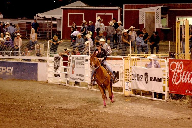 Hood River mother and daughter ‘having a blast’ in the Fort Dalles Days Pro Rodeo