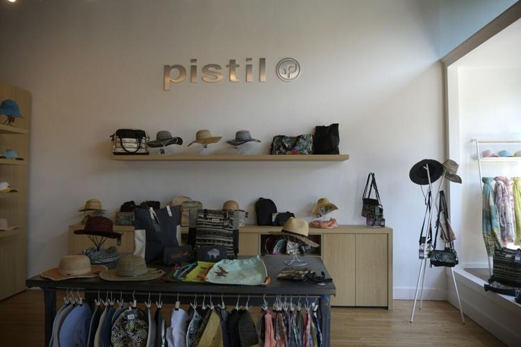 Pistil Gorge Local in Business