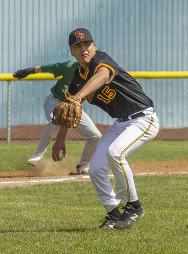 TD vs. Pendleton BB_mbg2105.JPG