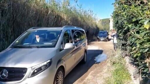 Brigitte Bardot's death: a hearse leaves the French actress's home in Saint-Tropez