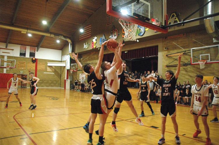 1A boys basketball roundup Dufur wins regular season crown, district