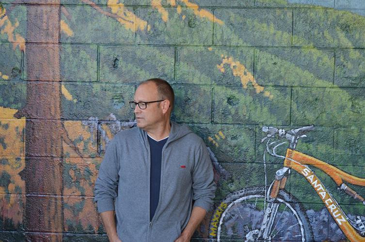 Mark Nilsson finds distinctive style in mixing it up, credits community with success