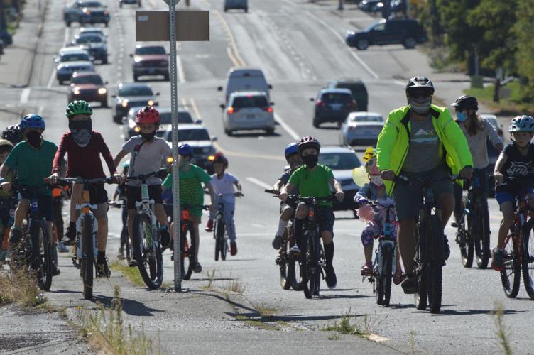 10-28 bike train 12th street.JPG