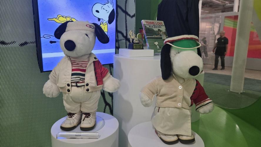 snoopy_tennis