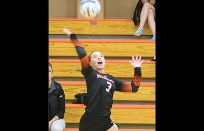 Huskies post a sweep over Mitchell-Spray