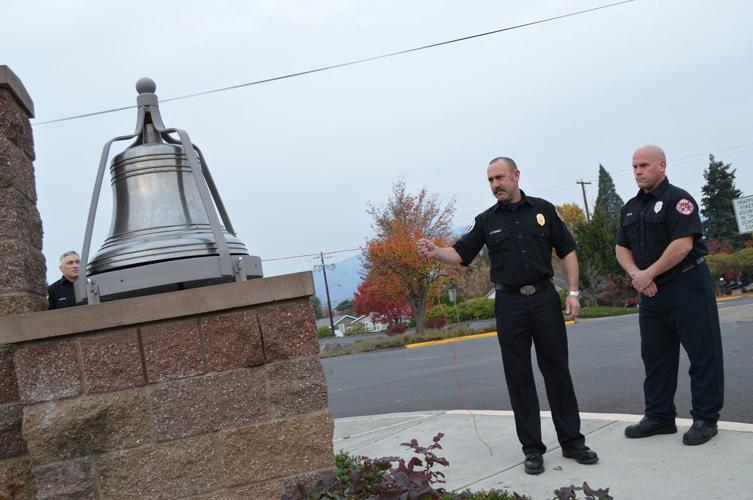 Community comes together to mark Veterans Day