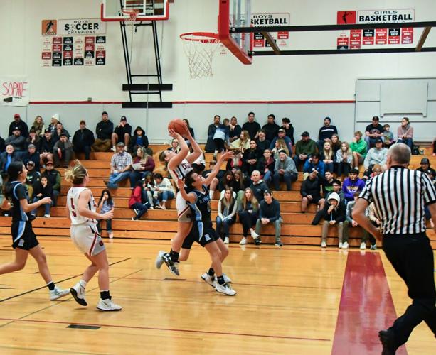 Columbia GBX versus Riverside_15.JPG