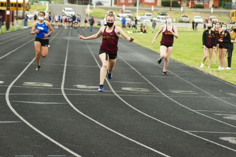 Fall athletes honored__MBG2490.jpg