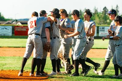 TD baseball vs Estacada