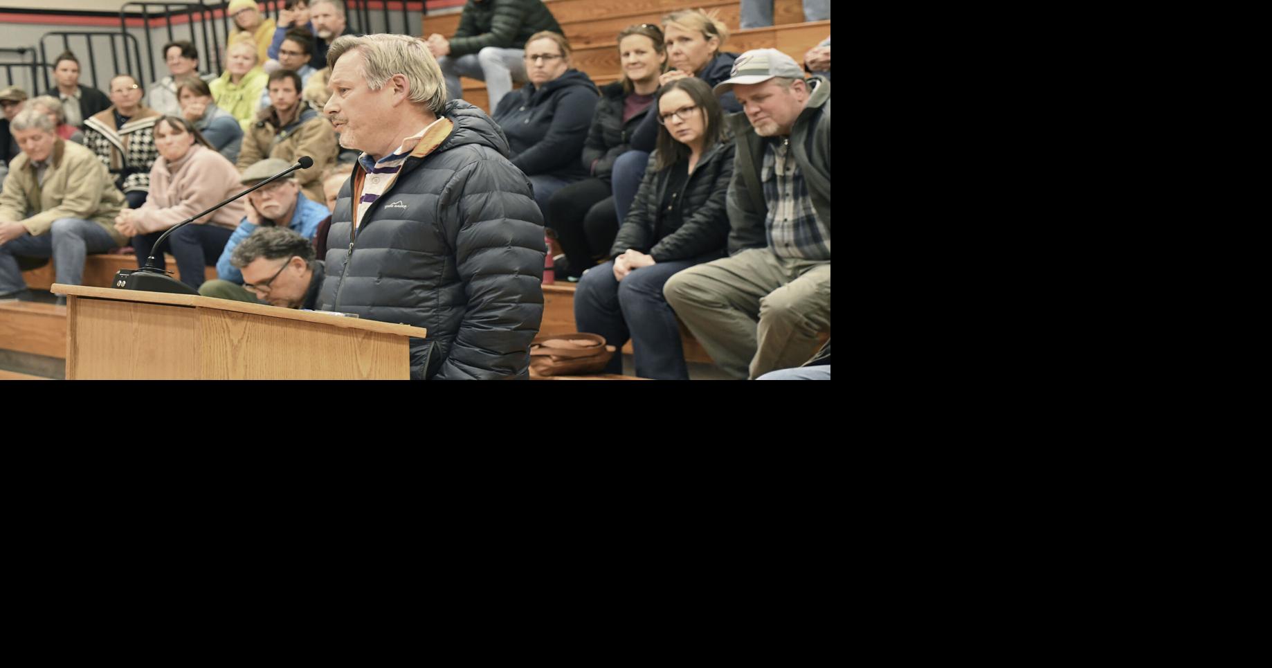 White Salmon Valley School District accepts McGeeney resignation, Lewis