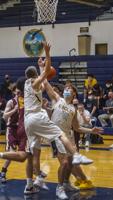 Hood River Valley boys basketball versus Forest Grove