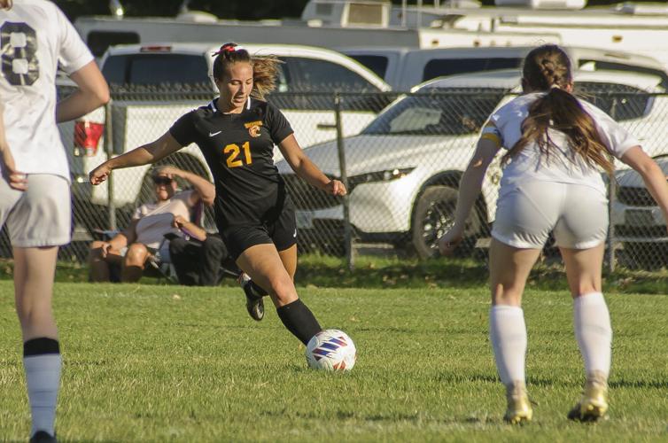 The Dalles girls softball versus Pendleton