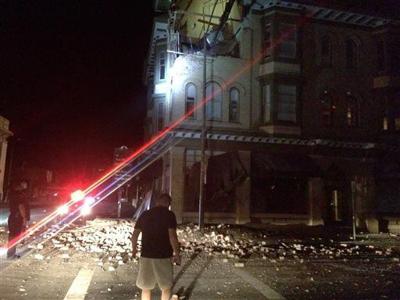 Strong California quake causes injuries, damage