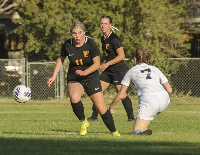 The Dalles girls softball versus Pendleton