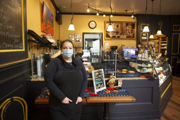 12-2 GORGE Restaurants-Petite Provence_MBG5495.jpg