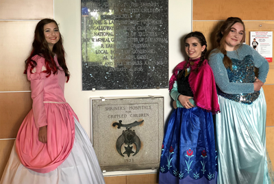 Students sing for hospitalized kids