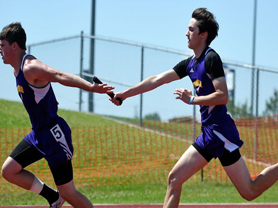 Battle takes home district titles in track and field meet | Prep Sports |  columbiamissourian.com