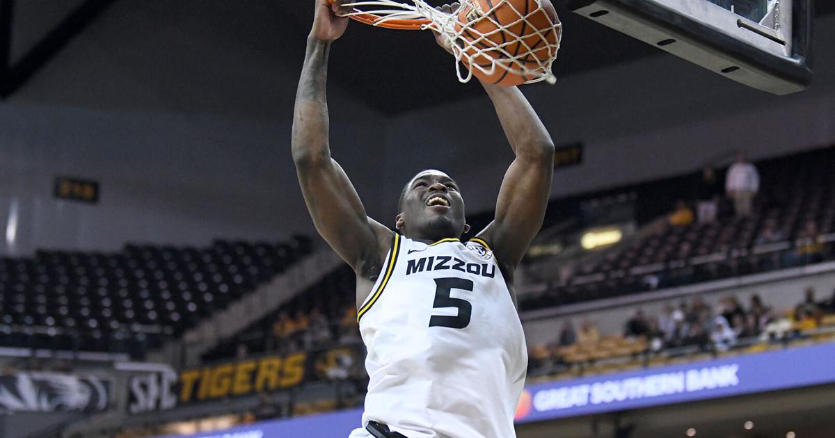 MU Men s Basketball Forces Turnovers Survives 3 point Storm To Defeat mu-men-s-basketball-forces-turnovers-survives-3-point-storm-to-defeat