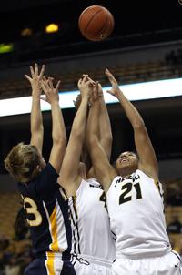 Post Play Nets Missouri Women S Basketball Victory Over Murray