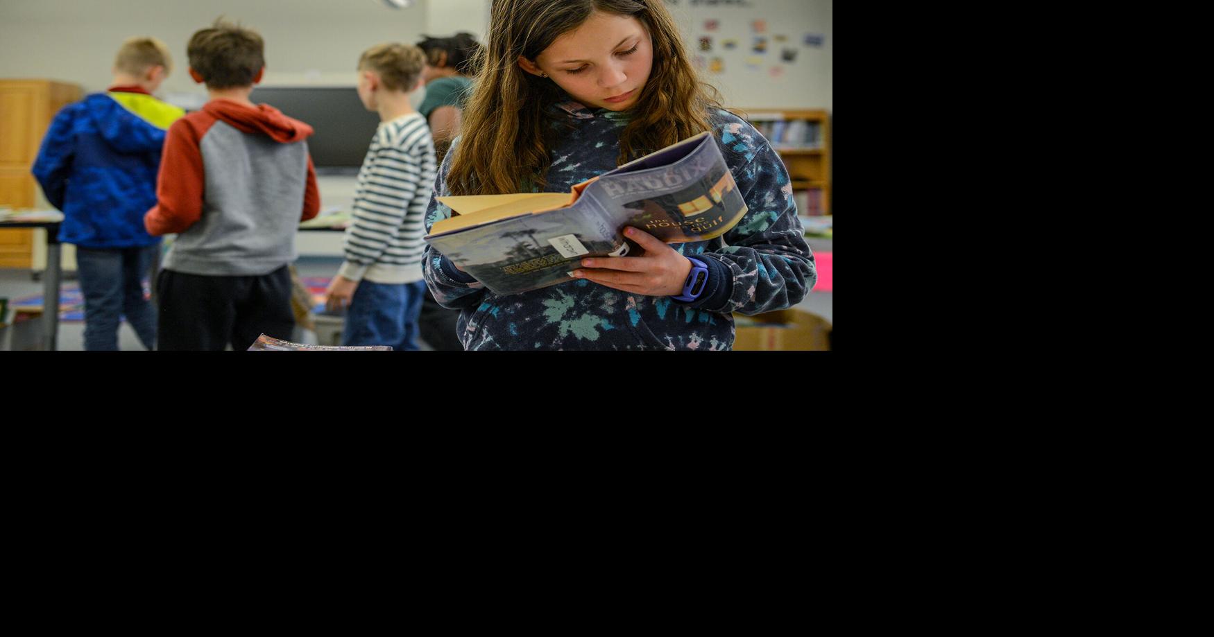 Ridgeway Elementary students exchange books at winter swap K12