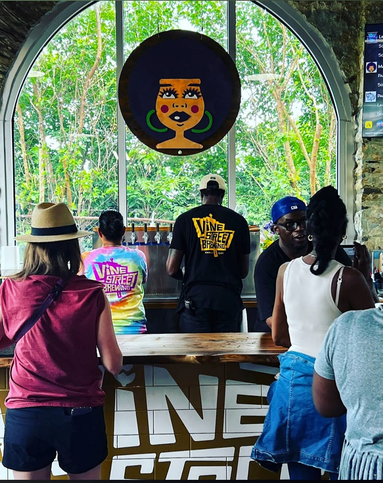 Craft beer meets jazz jams at the Vine Street Brewing Co. | Kansas