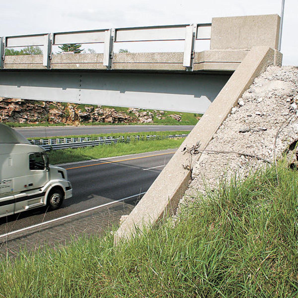 Crumbling Crossings | Local | columbiamissourian.com
