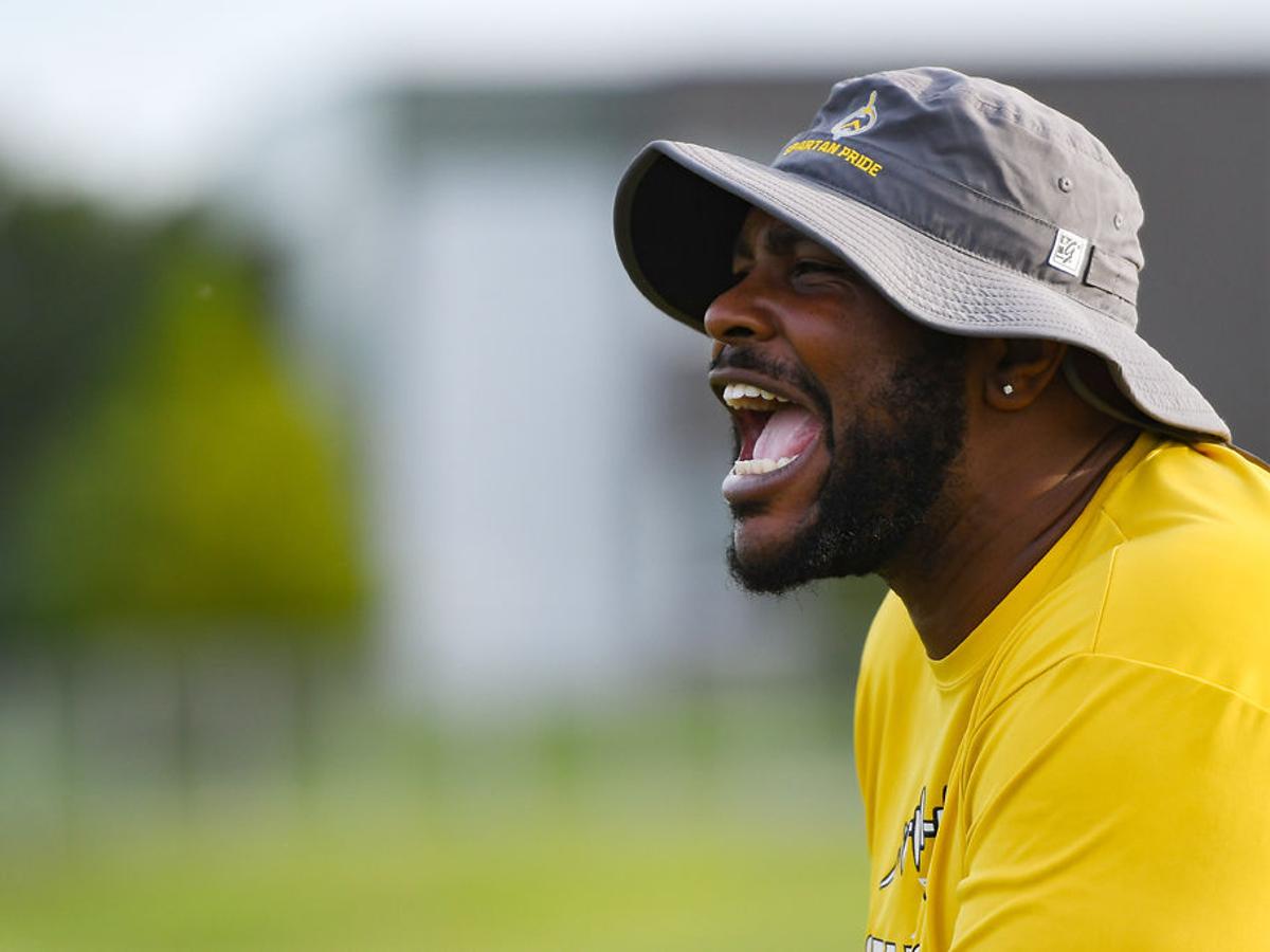 Ellison Embracing Role He Never Envisioned Himself In At Battle