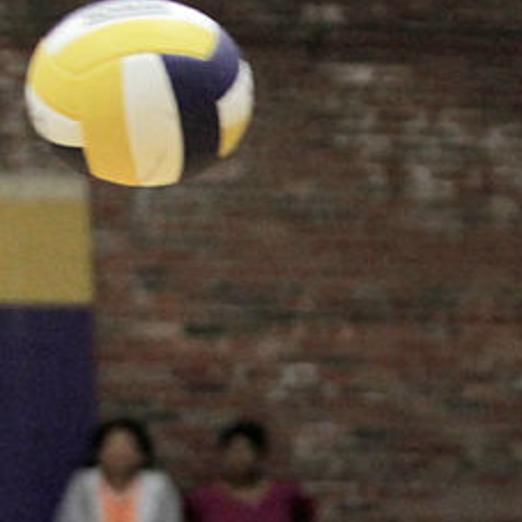 Father Daughter Enjoy Coach Player Relationship For Hickman Volleyball Team Sports Columbiamissourian Com