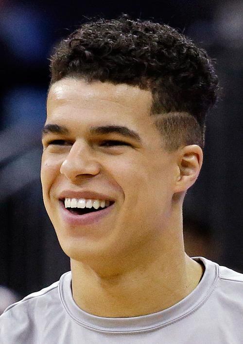 Perspektif Orang Hubungan Internasional Michael Porter Jr Haircut
