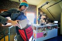 Hitt Records Addresses Columbia Fans Hunger For Vinyl Local Columbiamissourian Com