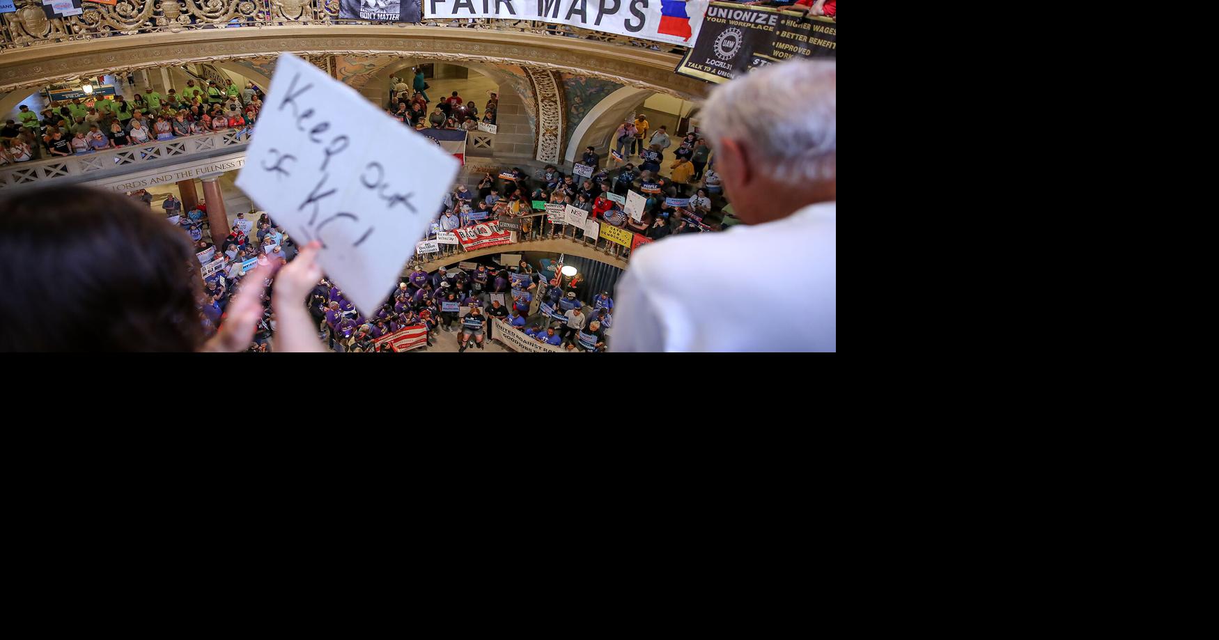 Update: Battle is settled, with 2022 congressional map to be used in November By DAVID A. LIEB and LINDSAY WHITEHURST, The Associated Press Sep 10, 2026 27 mins ago