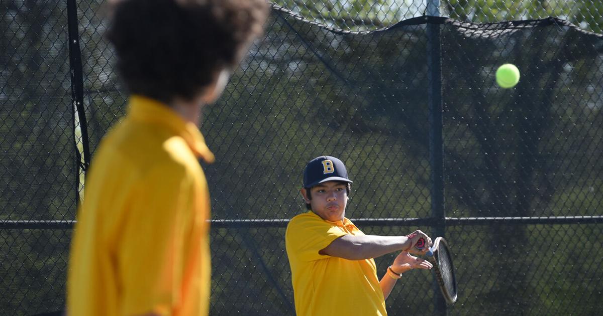 Battle falls to Columbia Independent in final home dual of season ...