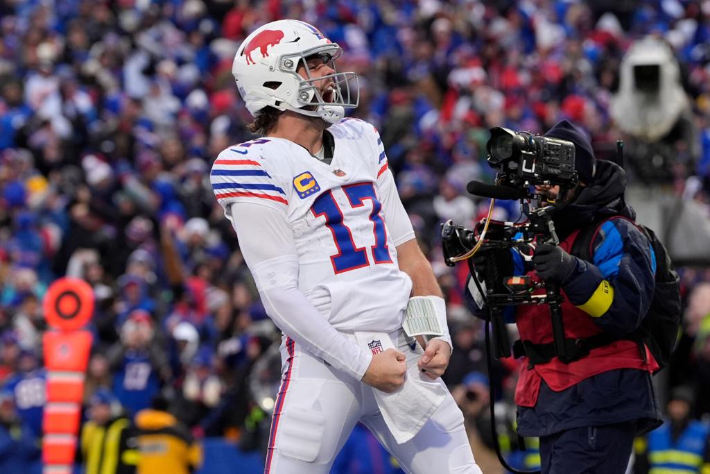 Josh Allen dominates with 6 TDs pushing Bills past Buccaneers 44-32 | Pro Sports | columbiamissourian.com