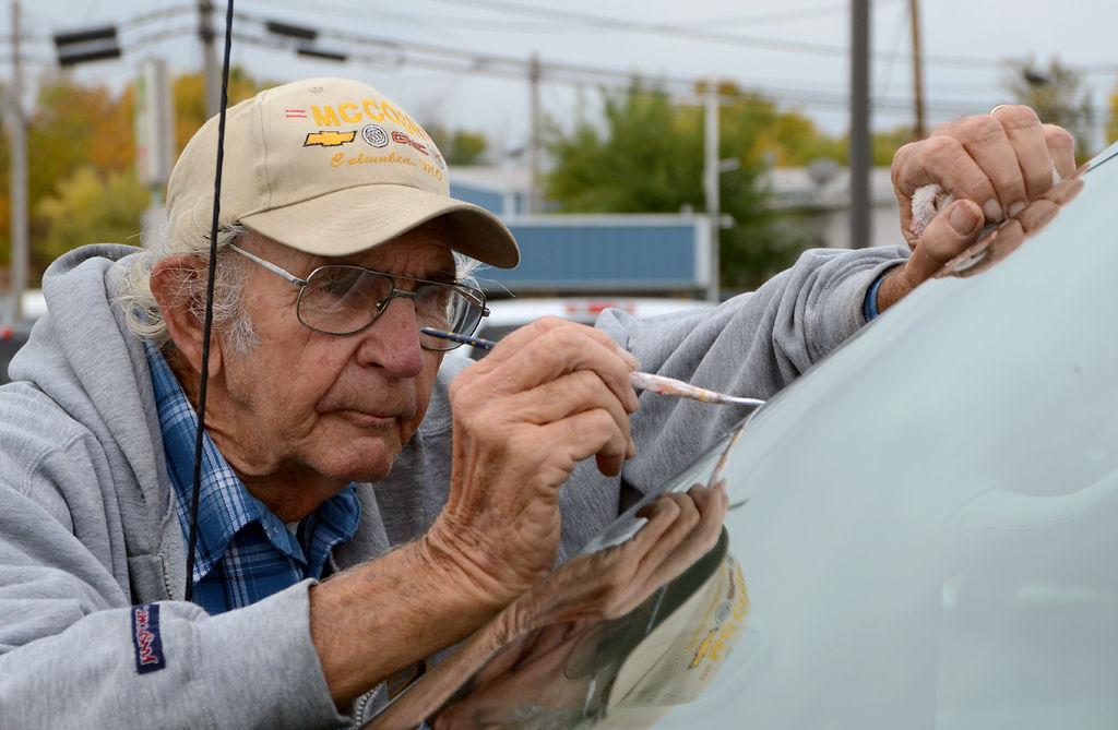 Columbia Sign Painter Keeps The Tradition Of Hand Lettering Alive