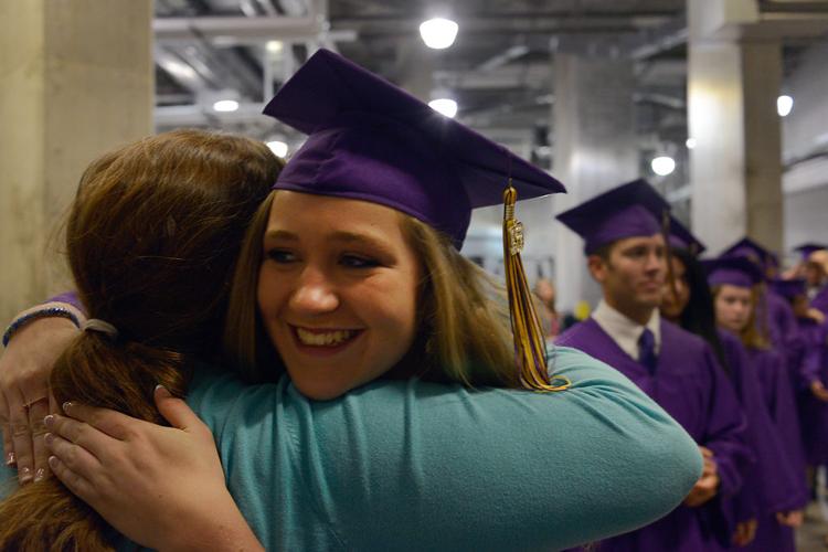 Hickman High School graduates express appreciation for teachers at