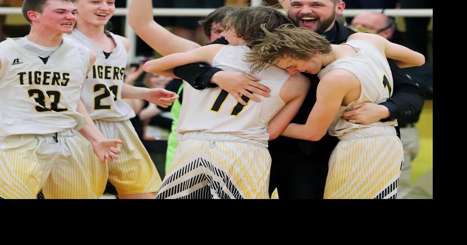 Higbee boys basketball advances to semifinals Photos