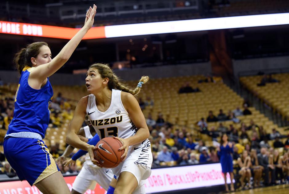 Robin Pingeton Calls Out Her Team After Underwhelming Victory Over