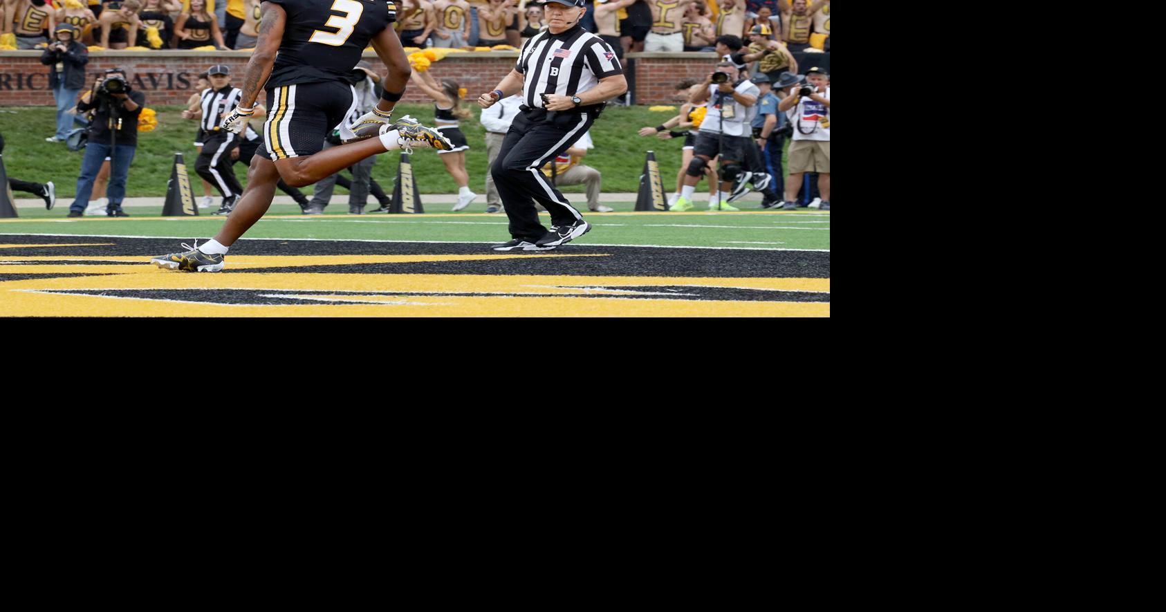 Conservative Kirby no Moore Mizzou's offense flashes aggressiveness in