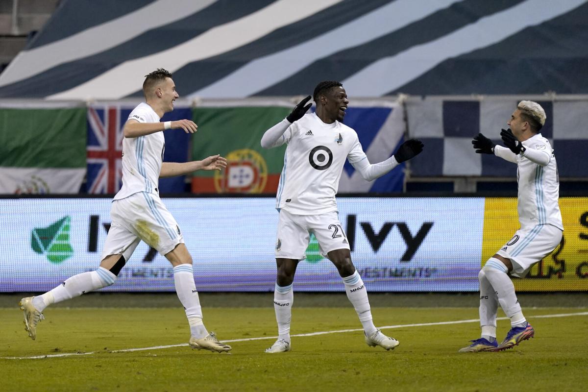Minnesota Advances To Western Final Beating Sporting Kc 3 0 Pro Sports Columbiamissourian Com