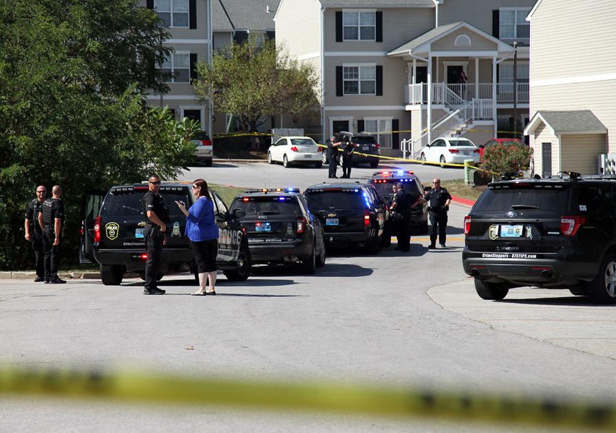 Update Two Victims Taken To Hospital Following Shooting At Copper Beech Friday Local Columbiamissourian Com