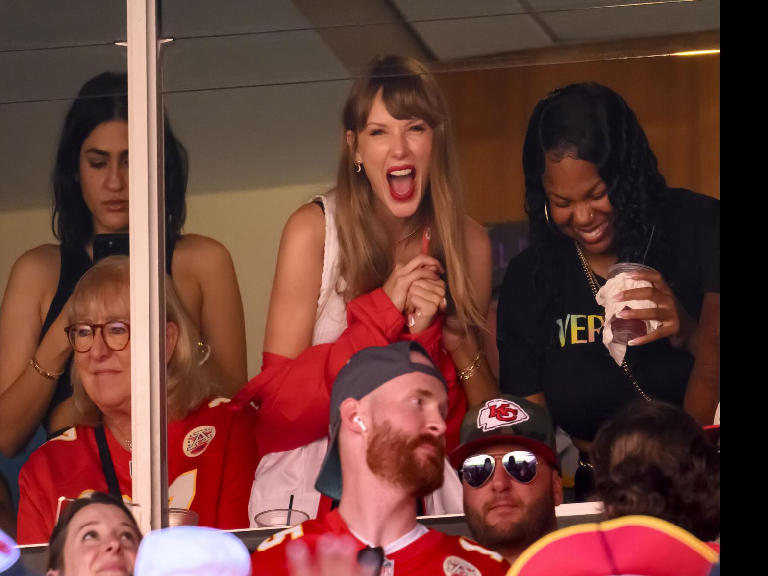 Travis Kelce Jersey Sales Spike 400% Following Taylor Swift