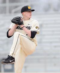 missouri baseball gets first sec win sports columbiamissourian com columbia missourian